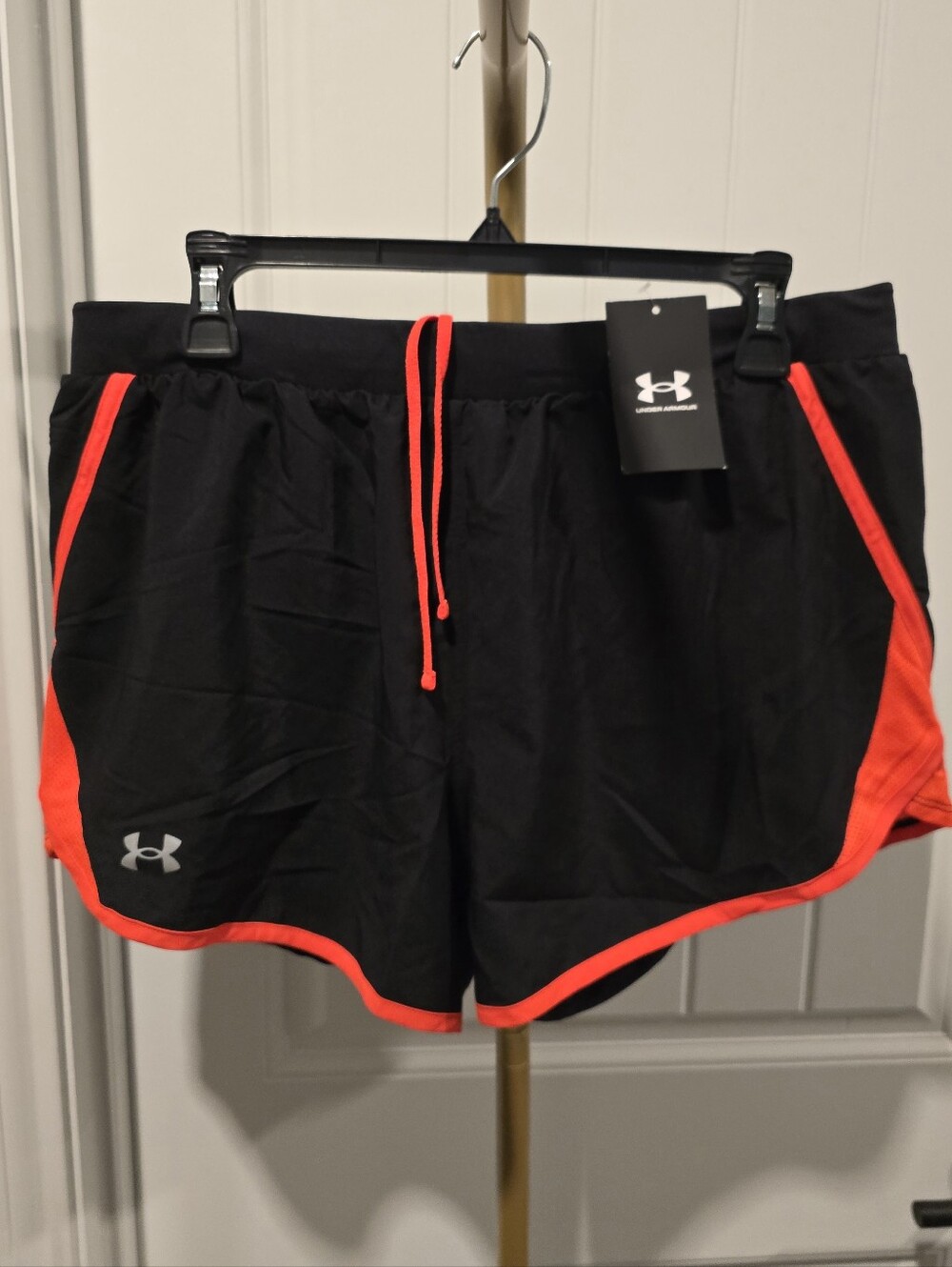 Womens Under Armour Shorts New Large Heatgear